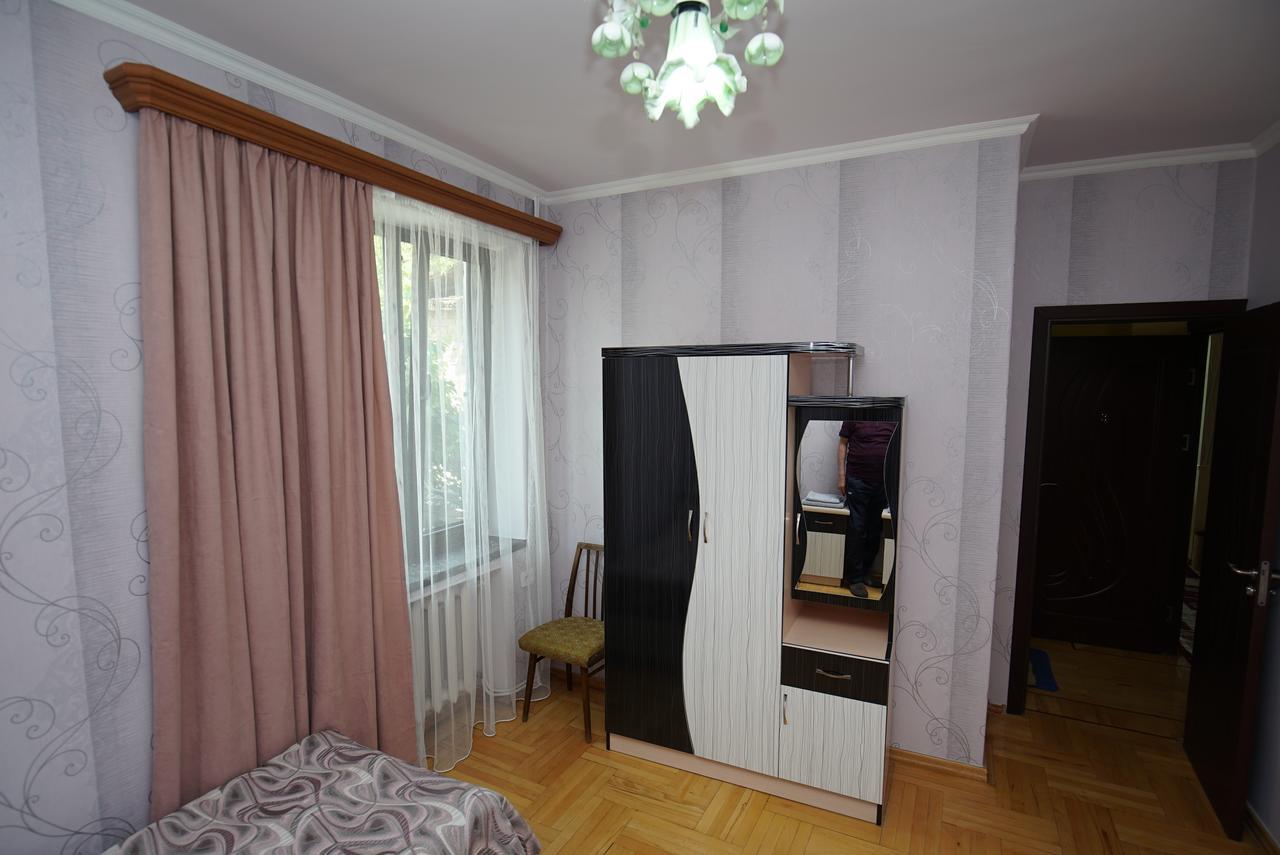 Nice House In The Heart Of The City Yerevan Exterior photo