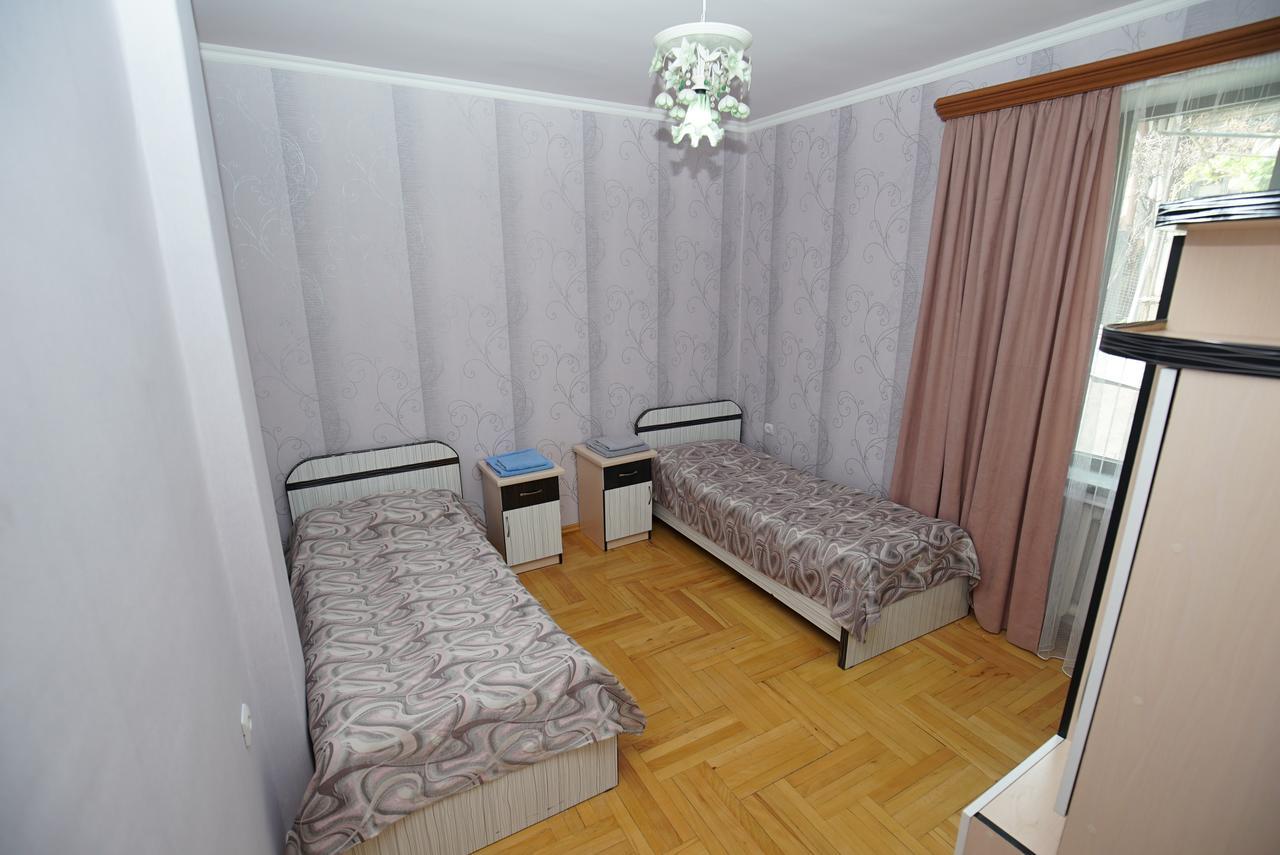 Nice House In The Heart Of The City Yerevan Exterior photo