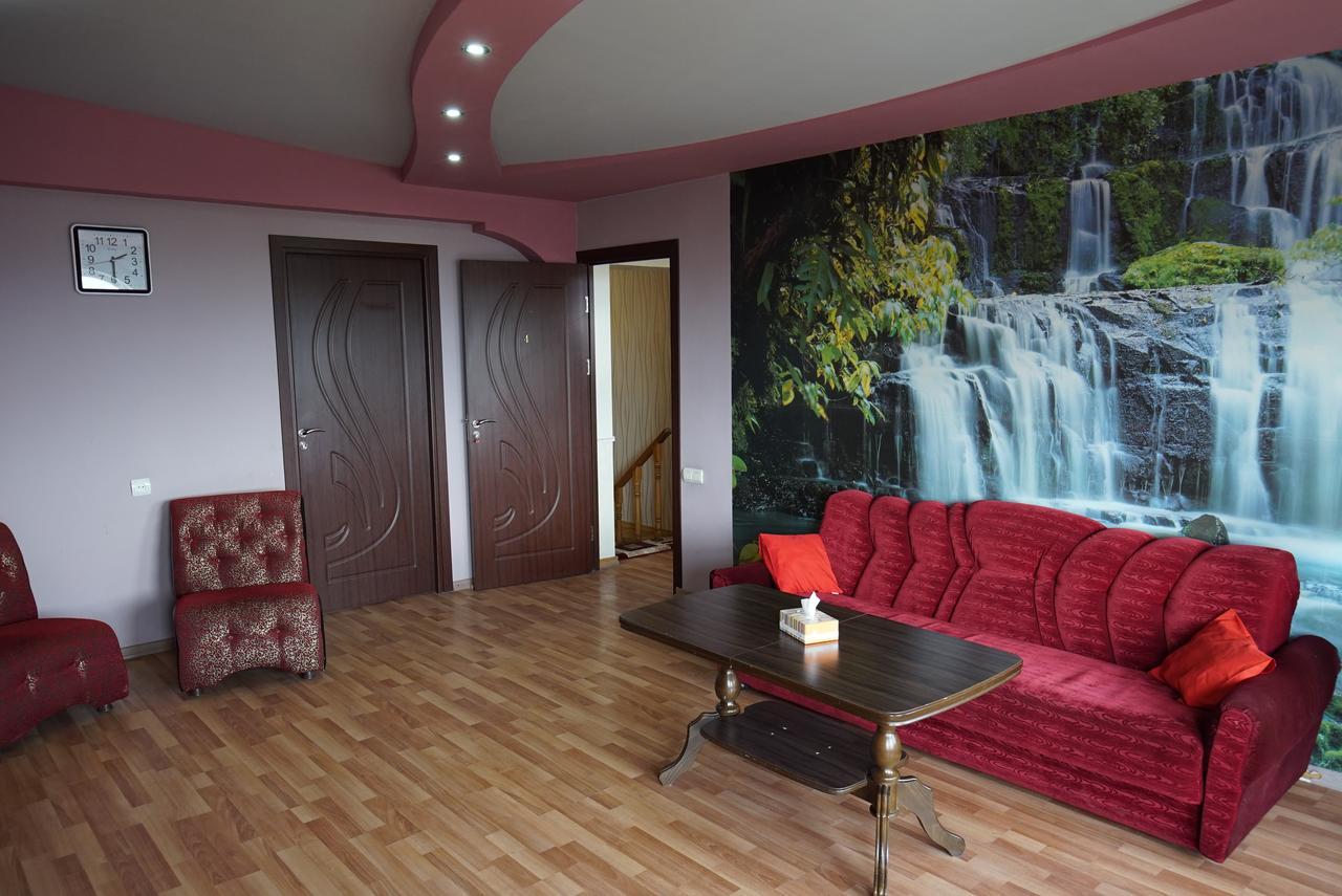 Nice House In The Heart Of The City Yerevan Exterior photo